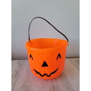 Halloween classic Jack O'Lantern trick or treat pumpkin candy basket